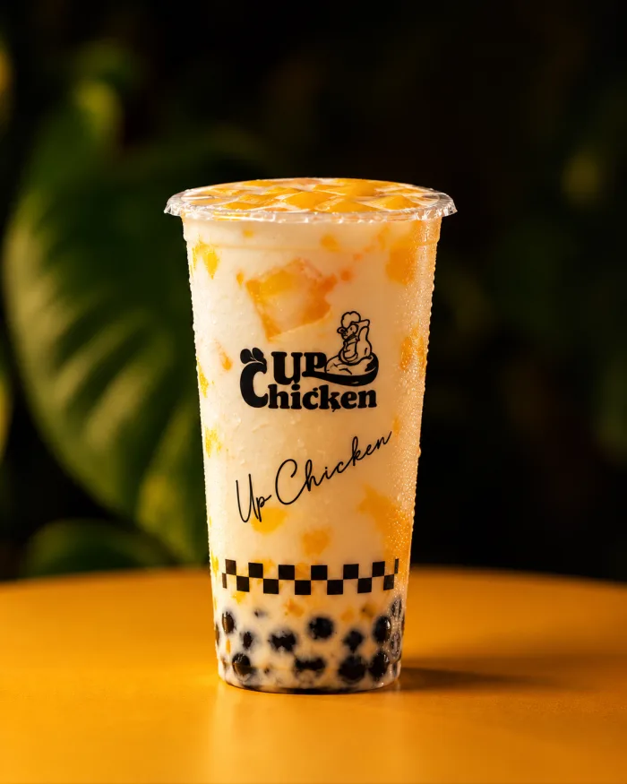 Leche de coco con mango y boba